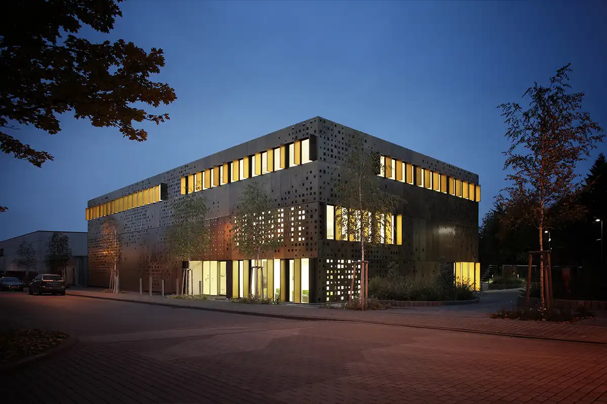 villa facade lighting design